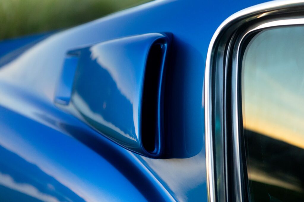 1967 Shelby GT500 Rear Window Scoop Detail 13