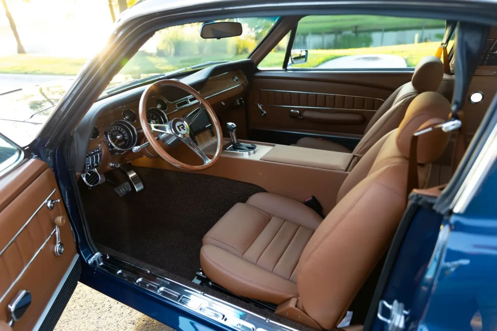 1968 Mustang GT 2+2 Fastdrives side interior looks