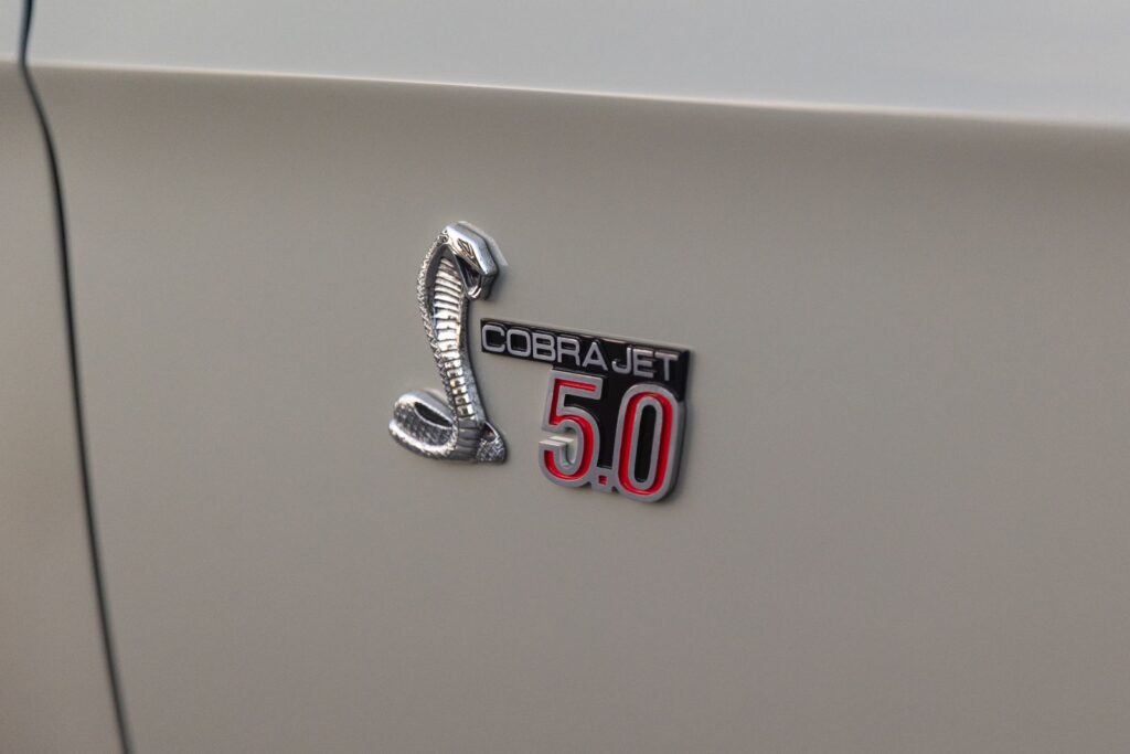 1968 Shelby GT500KR Cobra Jet 5.0 Emblem Close-Up 11