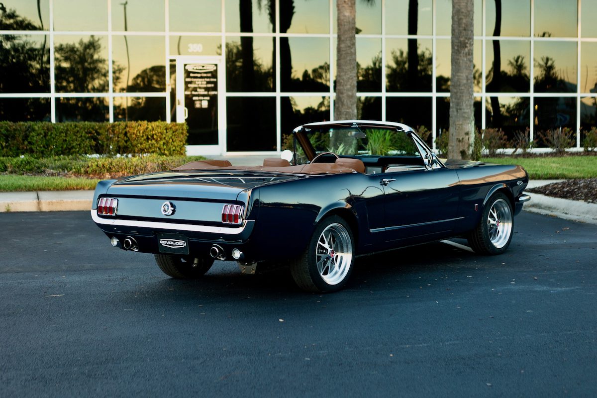 1966-revology-ford-mustang-gt-convertible-175-21