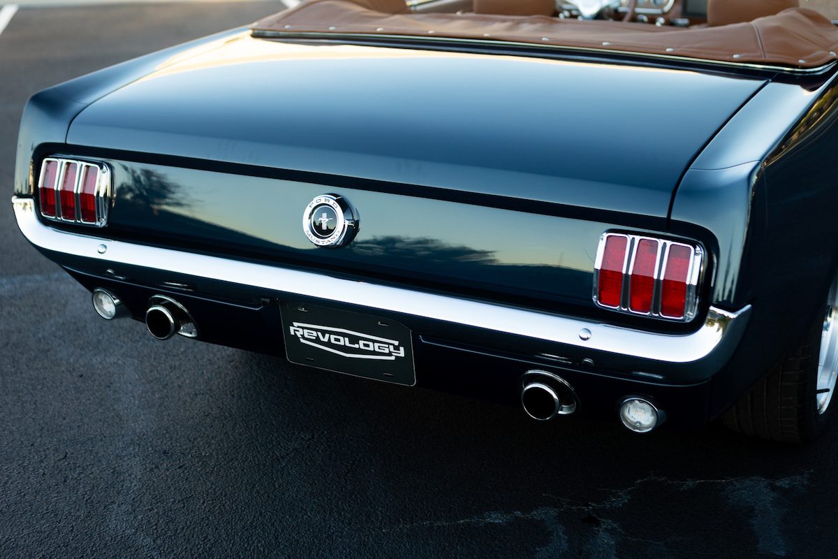 1966-revology-ford-mustang-gt-convertible-175-28