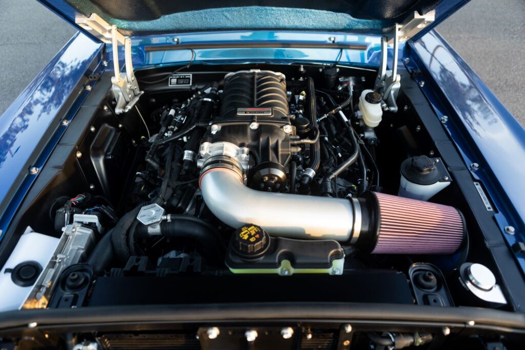 Upper view of a 1967 Shelby GT 500 engine